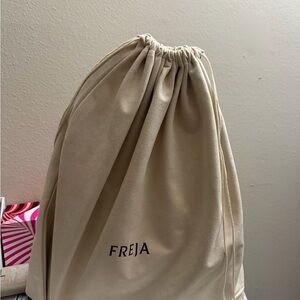 Freja Beige Drawstring Bag